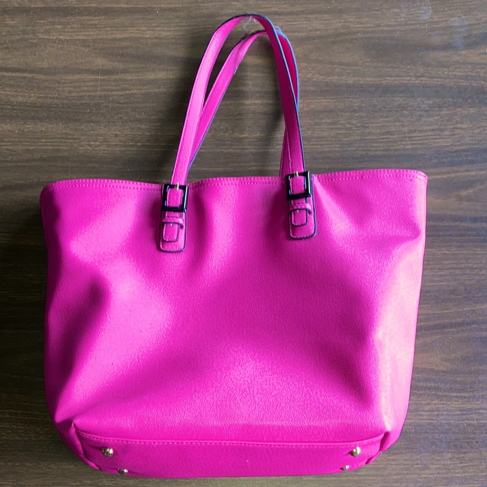 Cute 💕☺️💕 Pink Merona Purse & Detachable Clutch